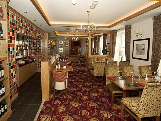 The Fountain 3* Hendy